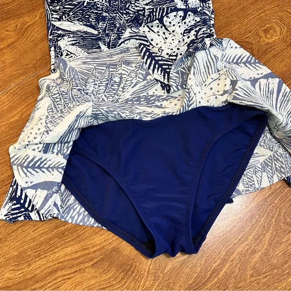 Rose.Marie.Reid Blue white Floral Tropical Print Swimsuit size S - Picture 8 of 9